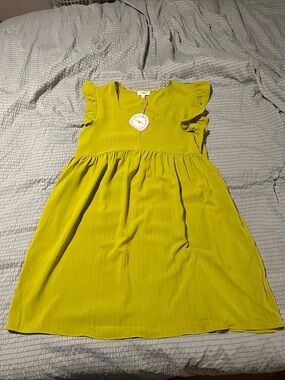 Umgee USA Lime Green Babydoll Dress Ruffle Sleeves Size Small NWT